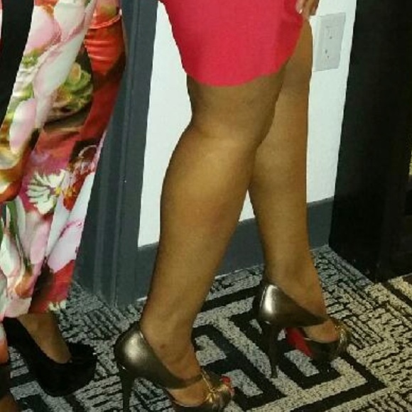 BCBG Red Bodycon Dress Size Large - Picture 3 of 3